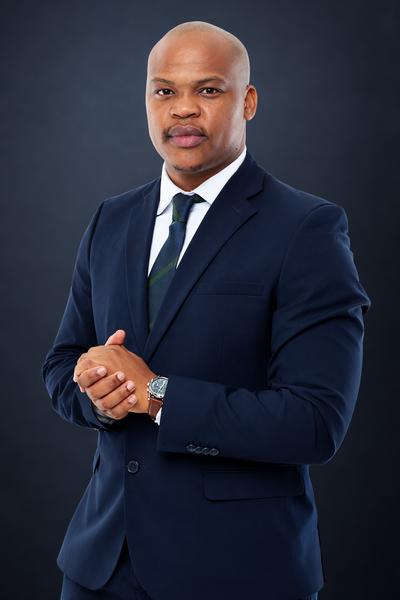 Lindo Hlatswayo, estate agent