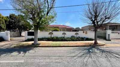 House For Rent in Discovery, Roodepoort