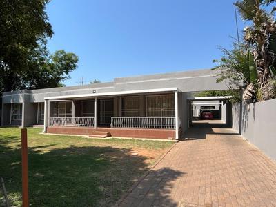 House For Rent in Meyerspark, Pretoria